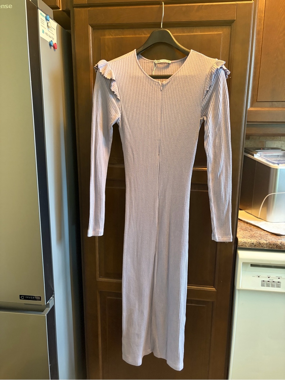 Zara Lavender Ribbed Midi Dress with Ruffle Shoulders